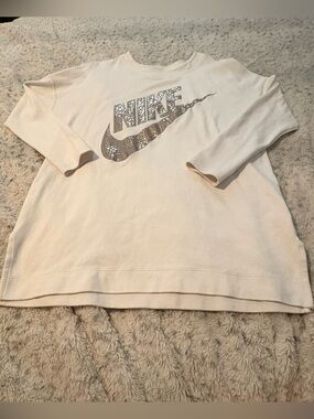 Nike Cream Sweatshirt with Silver Logo